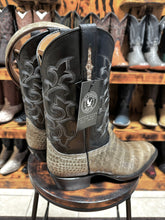 Load image into Gallery viewer, Nile Crocodile Neck 10.5EE