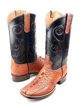 Load image into Gallery viewer, Cognac Snapping Turtle Tail