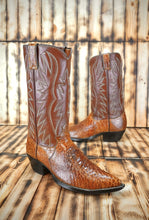 Load image into Gallery viewer, Justin Boot Co Golden Honey Brown Sea 7.5D
