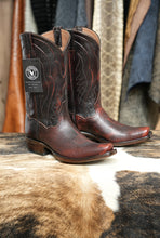 Load image into Gallery viewer, Brushed Black Cherry Goat 8.5D
