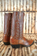 Load image into Gallery viewer, Justin Boot Co Golden Honey Brown Sea 7.5D
