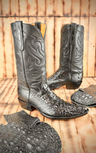 Load image into Gallery viewer, Stallion , American Alligator Head 9D
