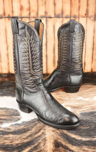 Load image into Gallery viewer, Tony Lama Pre ban Pre 1973 Whale
