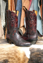 Load image into Gallery viewer, Lucchese Classics Black Cherry Teju Lizard 11D
