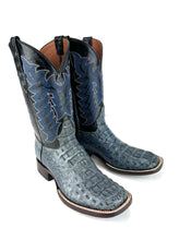 Load image into Gallery viewer, Blue Jean Hornback Head Caiman With Matching Belt
