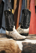 Load image into Gallery viewer, Natural Python 9.5D
