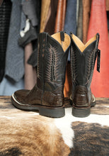 Load image into Gallery viewer, Chocolate brown caiman belly + steel toe 9.5D
