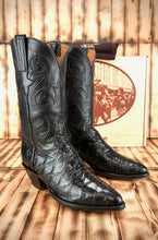 Load image into Gallery viewer, Lucchese Classics 10D

